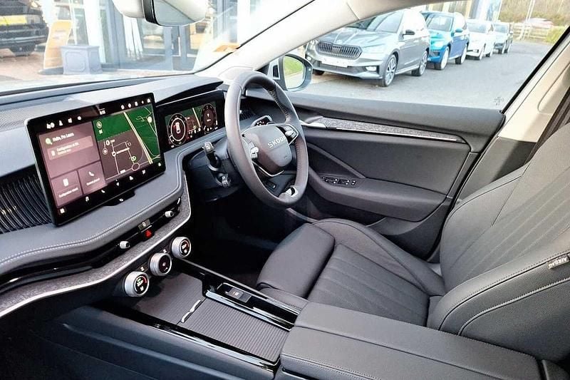 New Skoda Superb SE L 147 HP (108 kW) 2025 Pebble silver metallic Estate