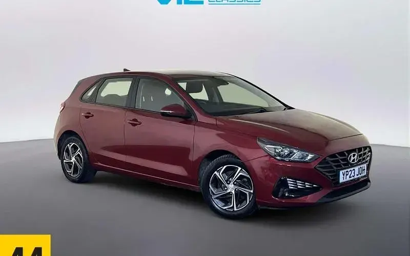 Used Hyundai i30 SE 120 HP (88 kW) 2024 Hatchback