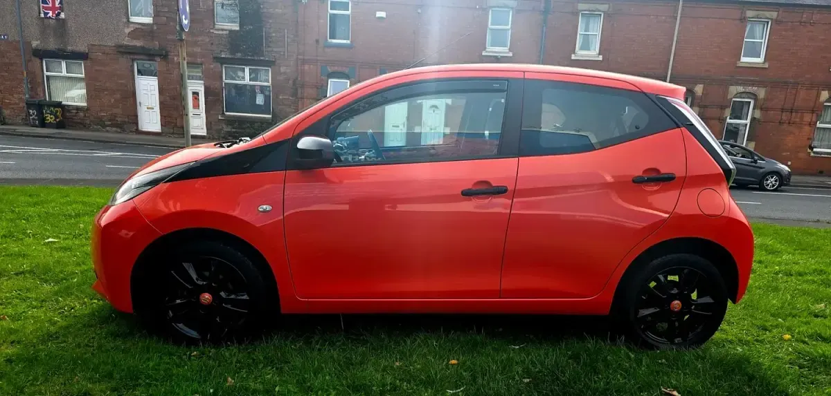 Used Toyota Aygo X-cite 2014 Orange Hatchback