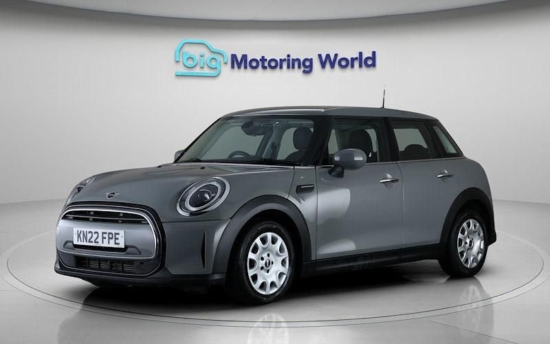 Used Mini ONE Classic 102 HP (75 kW) 2022 Hatchback