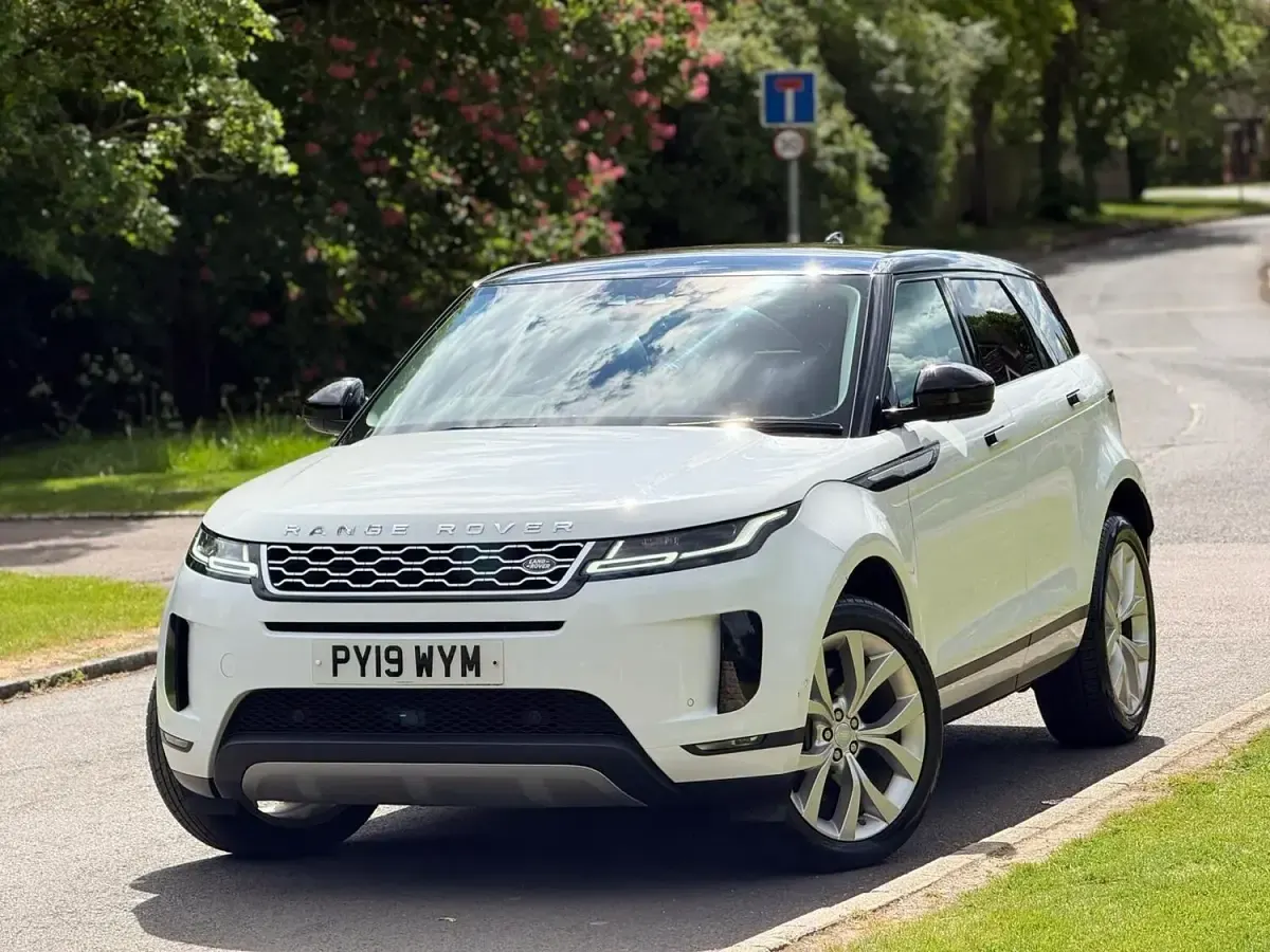 Used Land Rover Range Rover evoque SE 2019 White SUV