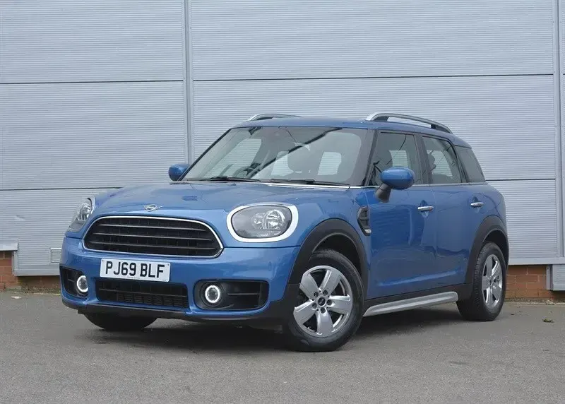 Used Mini Cooper Countryman Classic 136 HP (100 kW) 2020 Island blue SUV