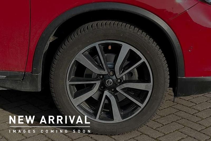 Used Nissan X-Trail Tekna 150 HP (110 kW) 2020 Red SUV