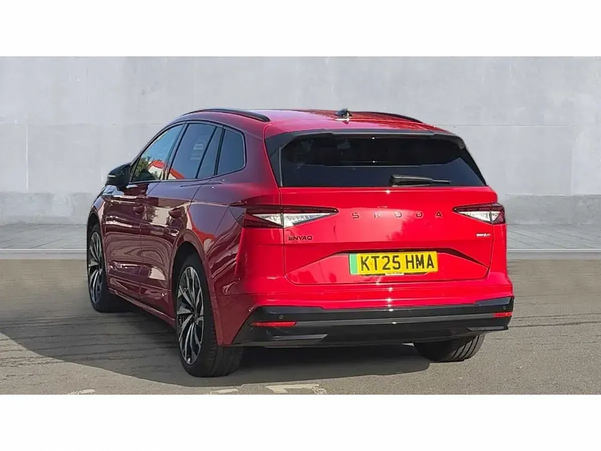 Used Skoda Enyaq iV SportLine 210 kW (286 HP) 2025 Velvet red metallic SUV