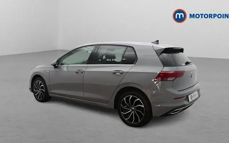 Used VW Golf VIII Edition 131 HP (96 kW) 2023 Hatchback