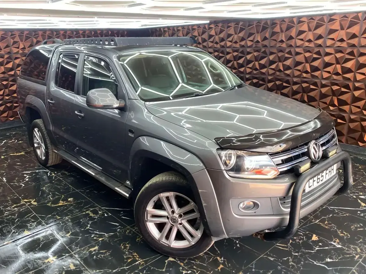 Used VW Amarok Highline 180 HP (132 kW) 2015 Grey Pickup