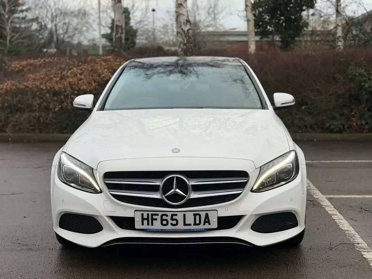 Used Mercedes C220 Premium 170 HP (125 kW) 2015 White Sedan