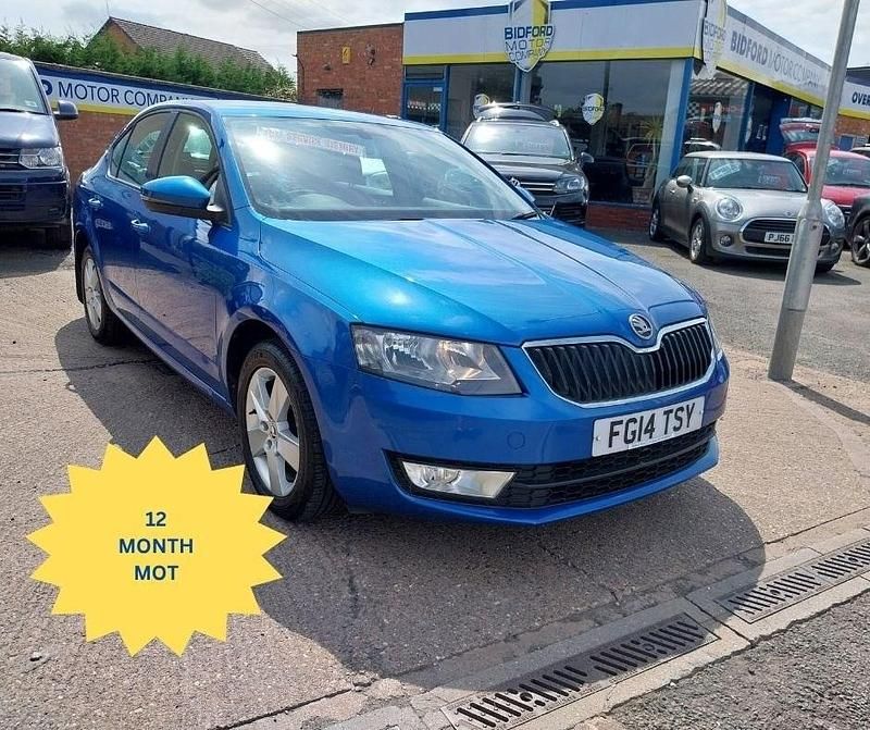 Blue Used 2014 Skoda Octavia SE Hatchback | £4,695 (Fair price) - Image 1/4