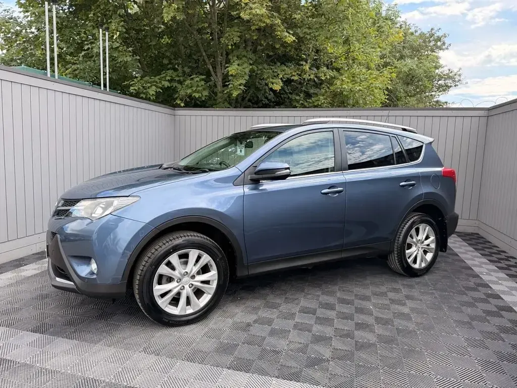 Used Toyota RAV4 150 HP (110 kW) 2014 Blue SUV