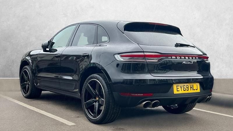 Used Porsche Macan S 348 HP (255 kW) 2019 Black SUV