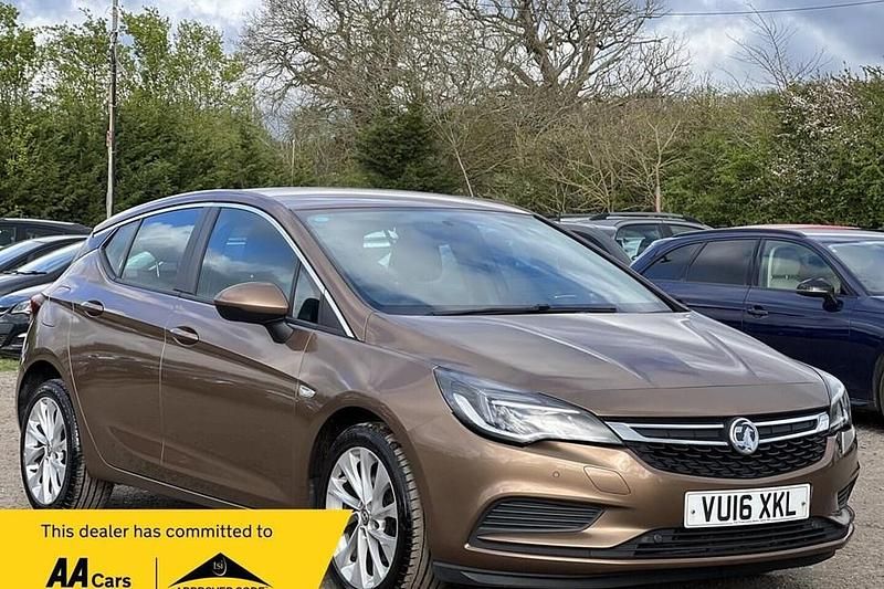 Used Vauxhall Astra Design Edition 110 HP (80 kW) 2016 Bronze Hatchback
