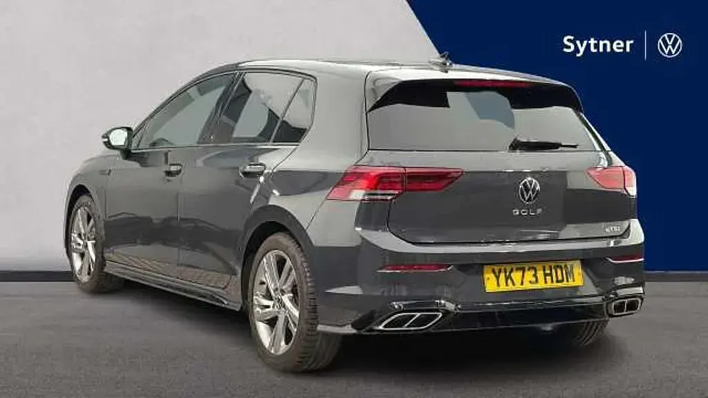 Second-hand VW Golf VIII 150 CP (110 kW) 2024