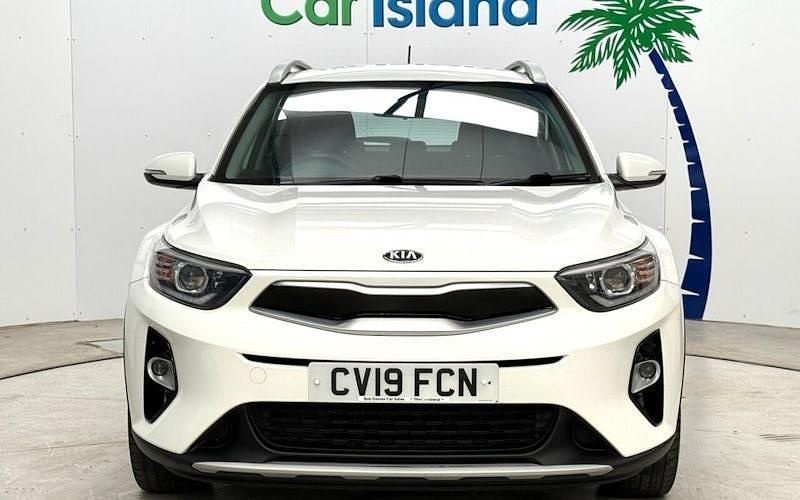 Used Kia Stonic 99 HP (72 kW) 2019 White SUV