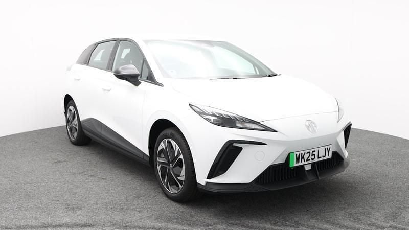 White New 2025 MG MG4 EV SE Hatchback | £16,995 - Image 1/4