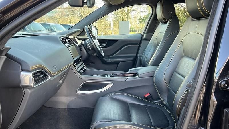 Used Jaguar F-Pace 296 HP (217 kW) 2020 Black SUV
