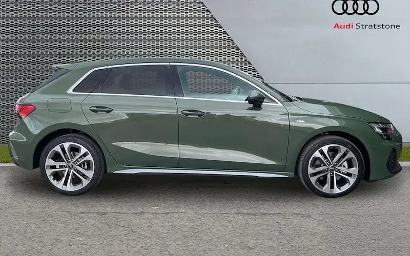 Used Audi A3 Sportback e-tron S-Line 204 HP (150 kW) 2026 Green Hatchback