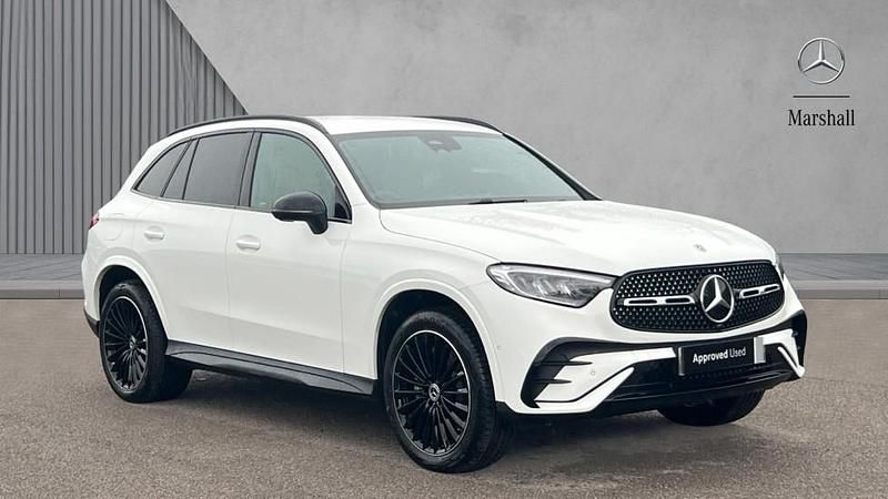 New Mercedes GLC300e Urban 313 HP (230 kW) 2025 Polar white SUV