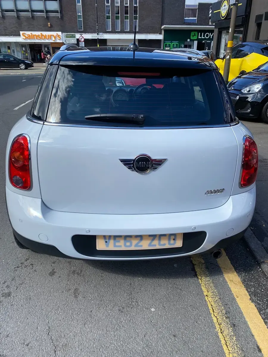 Used Mini Cooper 122 HP (89 kW) 2012 White Hatchback