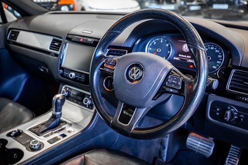 Used VW Touareg R-line 245 HP (180 kW) 2014 White SUV