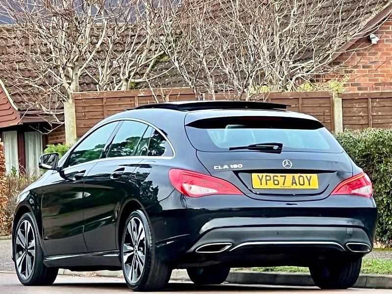 Used Mercedes CLA180 122 HP (89 kW) 2017 Black Sedan