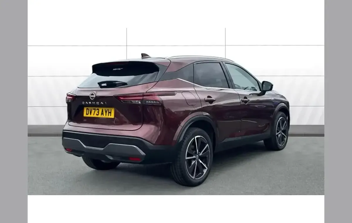 Used Nissan Qashqai Tekna 138 HP (101 kW) 2024 Red SUV