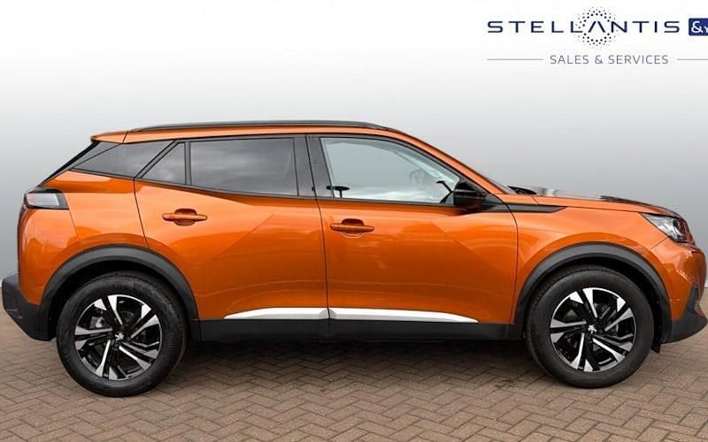 Used Peugeot 2008 Allure Premium 131 HP (96 kW) 2022 SUV