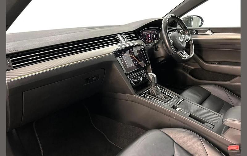 Used VW Arteon R-line 190 HP (139 kW) 2019 Grey Hatchback