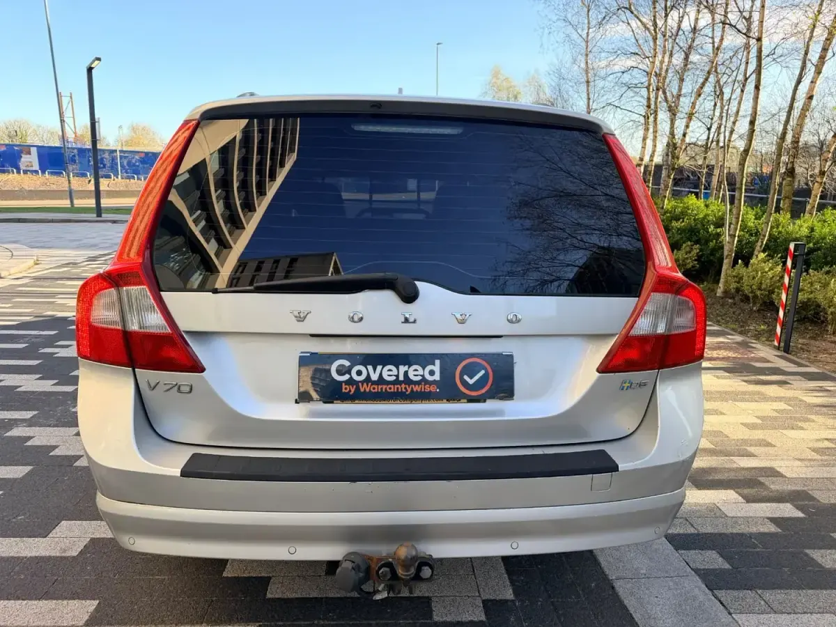 Używany Volvo V70 SE 2007 Srebrny Kombi