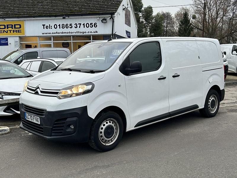 Used Citroën Dispatch 120 HP (88 kW) 2021 White MPV