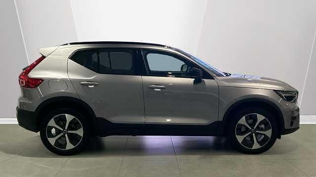 New Volvo XC40 Plus 161 HP (118 kW) 2026 SUV