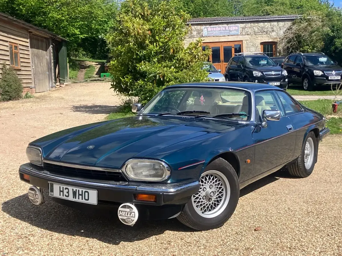 Used Jaguar XJS 233 HP (171 kW) 1992 Blue Sedan