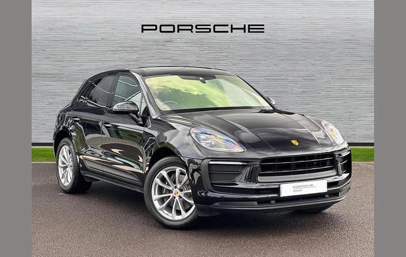 Used Porsche Macan 265 HP (194 kW) 2022 Black SUV
