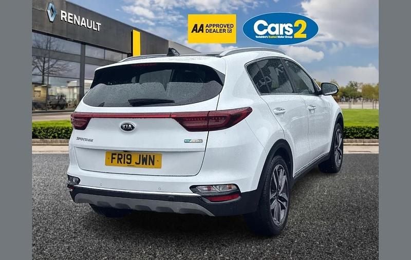 Used Kia Sportage 136 HP (100 kW) 2019 White SUV