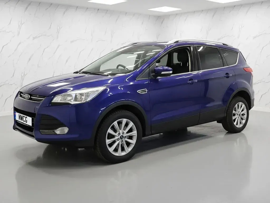 Usado Ford Kuga Titanium 150 CV (110 kW) 2016 Azul SUV
