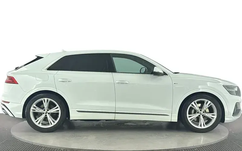 Begagnad Audi Q8 S-Line 286 HK (210 kW) 2018 Vit SUV