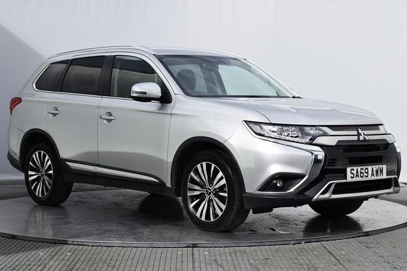 Silver Used 2019 Mitsubishi Outlander SUV | £17,899 (Fair price) - Image 1/1
