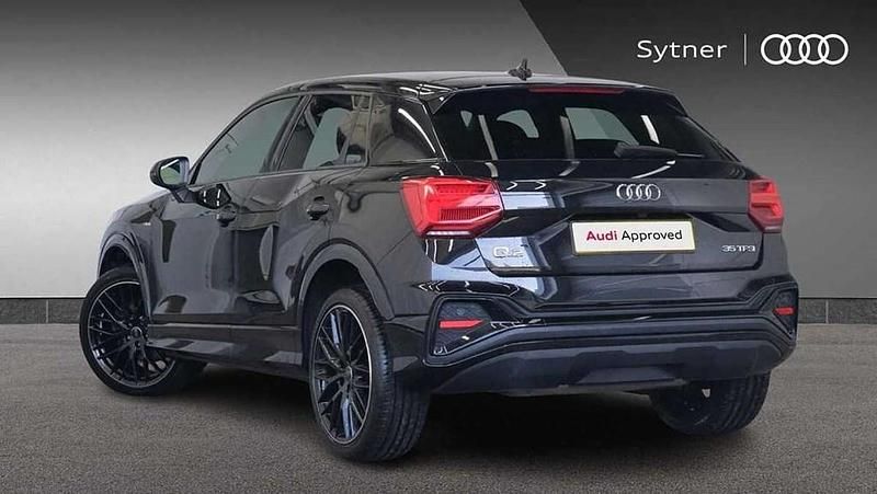 Begagnad Audi Q2 Black Edition 2023 SUV
