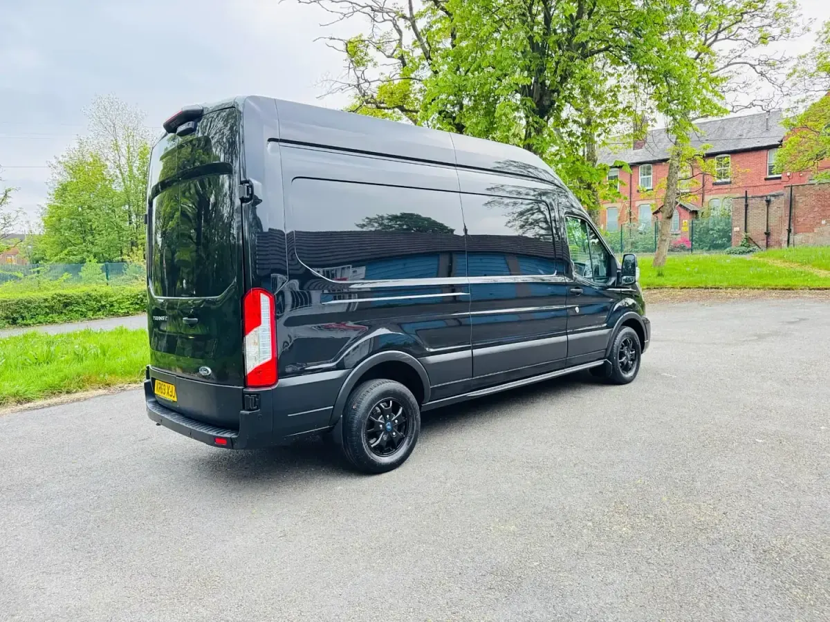 Usado Ford Transit Limited 170 HP (125 kW) 2019 Preto Van