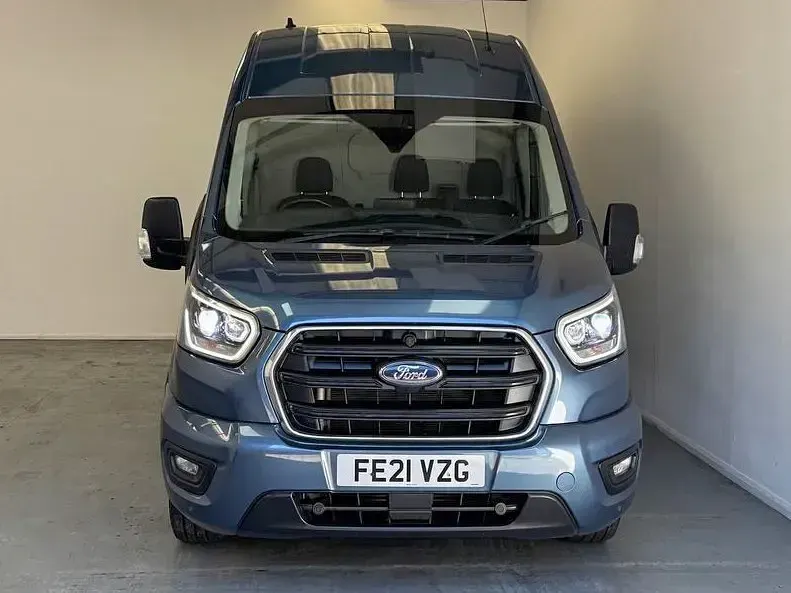 Second-hand Ford Transit Limited 185 CP (136 kW) 2021 Albastru Van