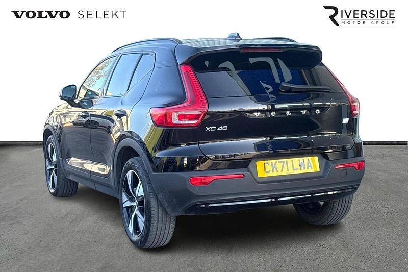 Used Volvo XC40 R-Design 262 HP (192 kW) 2021 Black SUV