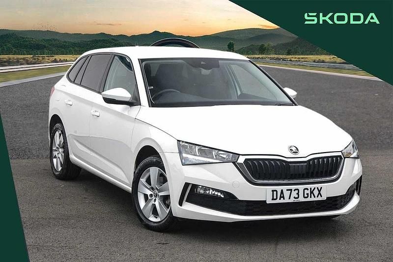 Used Skoda 110 R SE 81 HP (59 kW) 2023 Candy white Estate