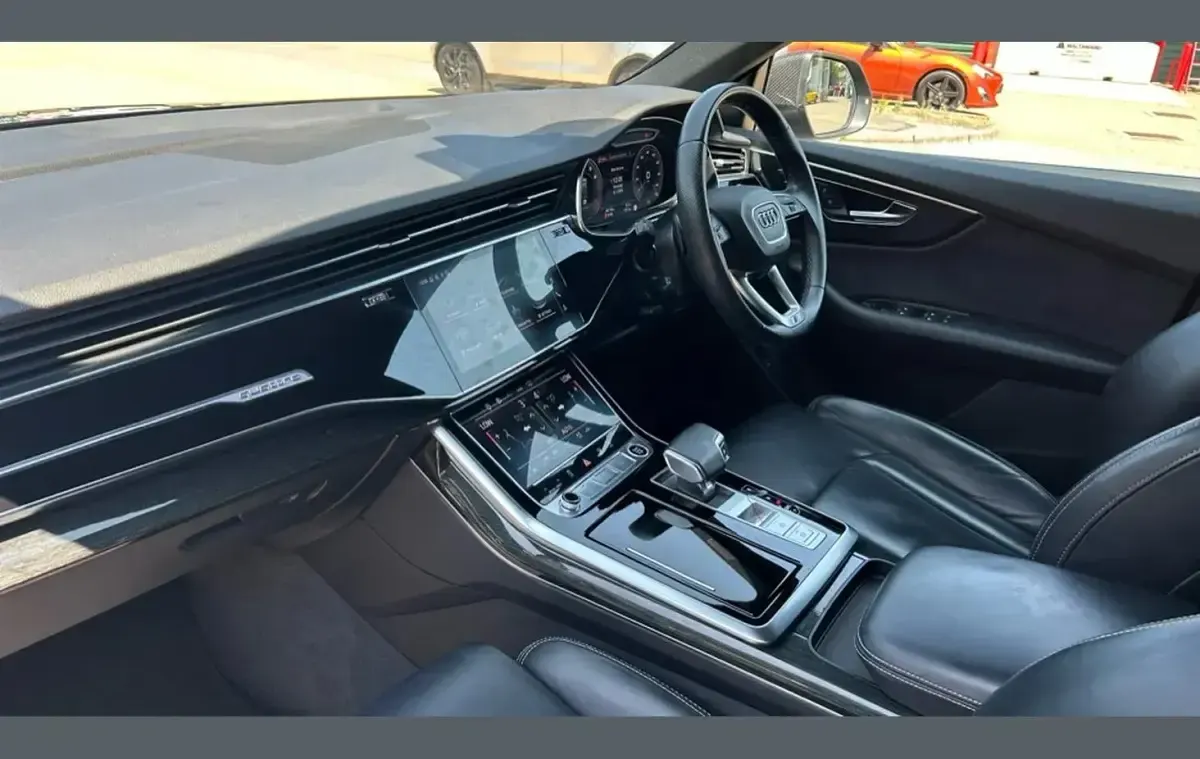 Used Audi Q8 Black Edition 340 HP (250 kW) 2021 Blue SUV