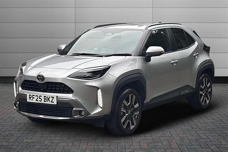 Used Toyota Yaris Cross 130 HP (95 kW) 2025 Silver SUV