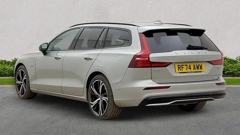 Used Volvo V60 Ultra 449 HP (330 kW) 2025 Silver Estate