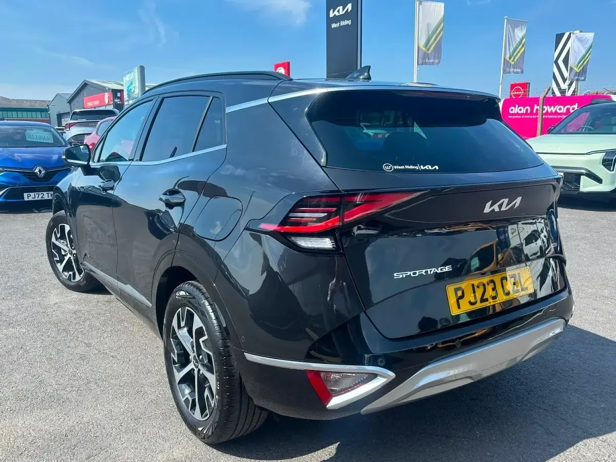 Used Kia Sportage 235 HP (172 kW) 2023 Black SUV