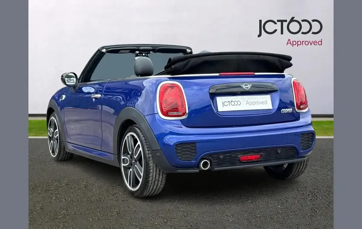 Used Mini Cooper Cabriolet Sport 134 HP (98 kW) 2020 Blue Cabriolet