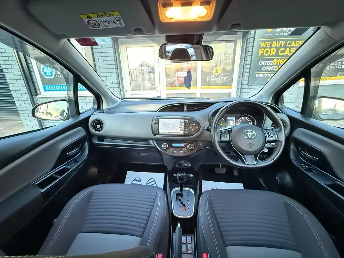 Used Toyota Yaris Hybrid 2018 Grey Hatchback