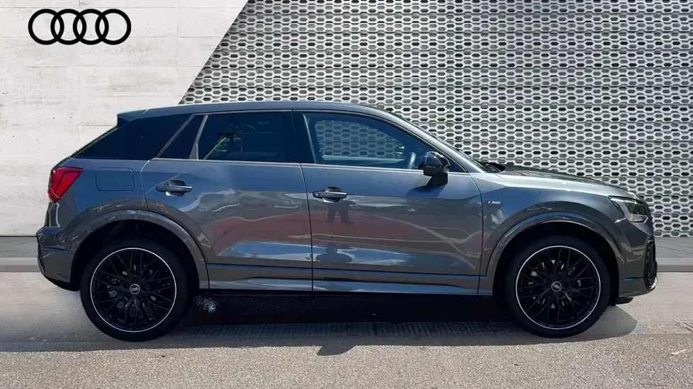 Used Audi Q2 Black Edition 150 HP (110 kW) 2025 Grey SUV