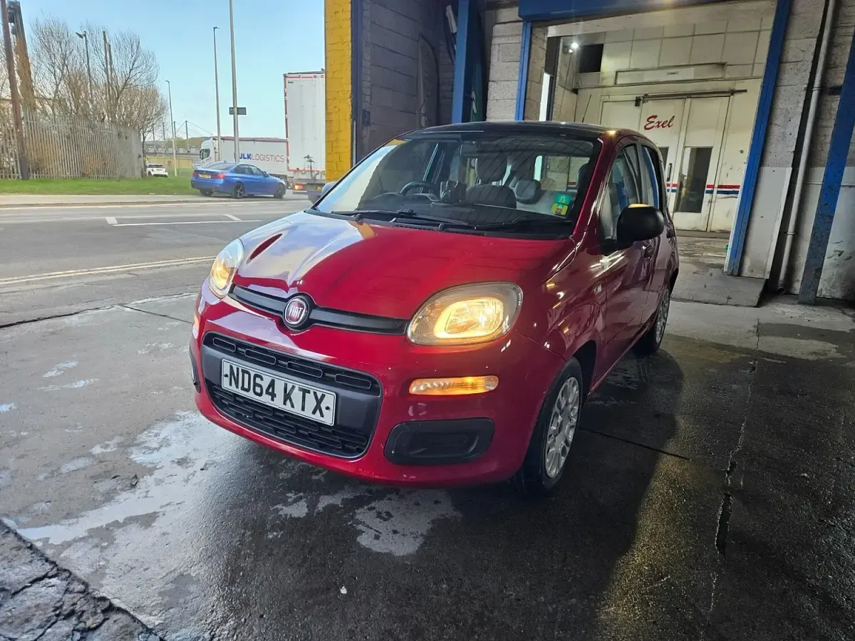 Used Fiat Panda Easy 69 HP (50 kW) 2014 Red Hatchback