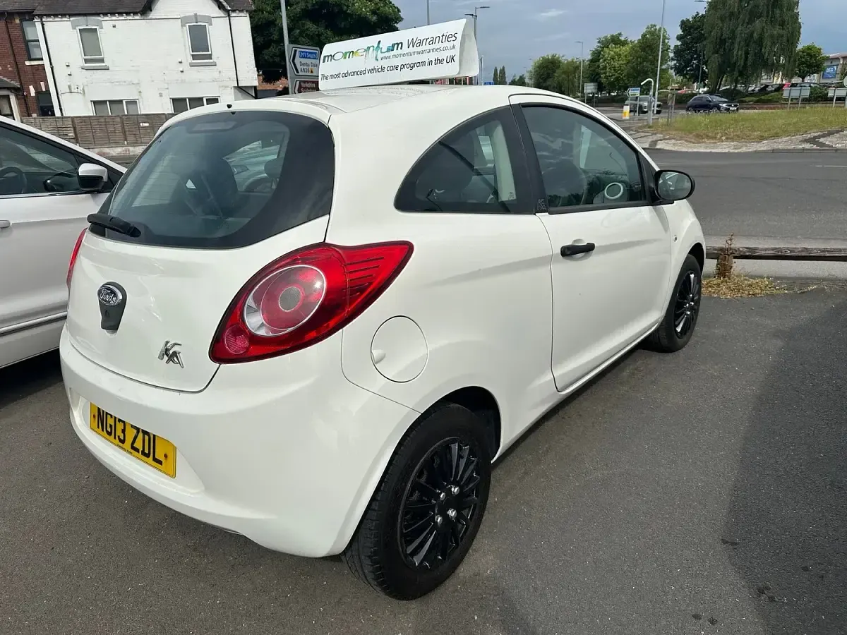 Used Ford Ka Studio 69 HP (50 kW) 2013 White Hatchback